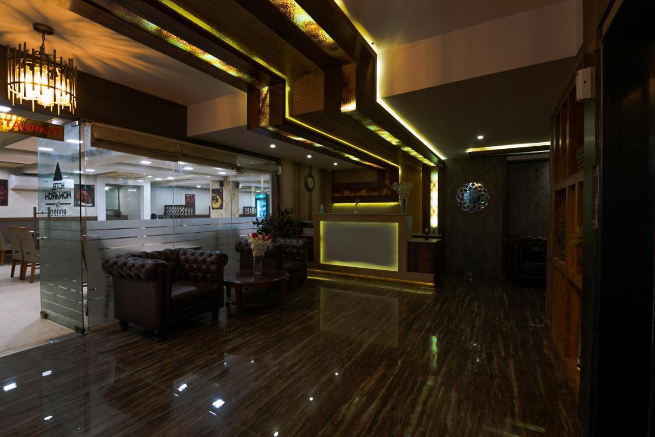 Hotel Monarch International Bangalore Bagian luar foto