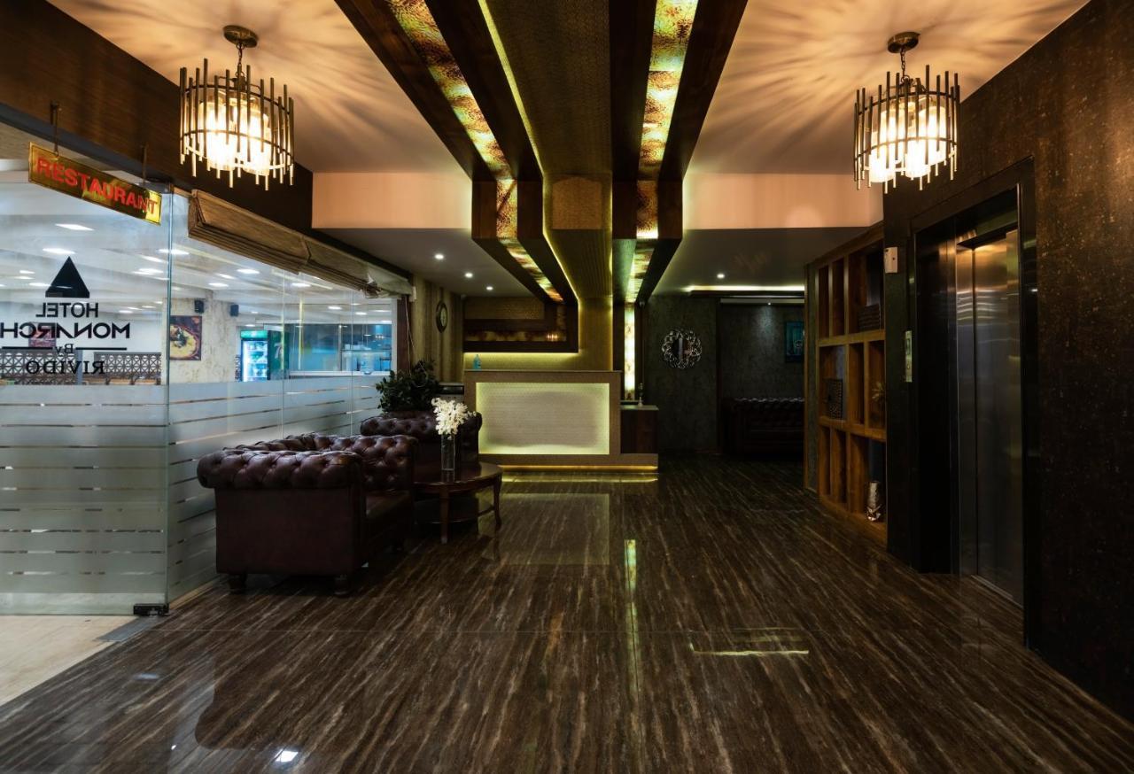 Hotel Monarch International Bangalore Bagian luar foto