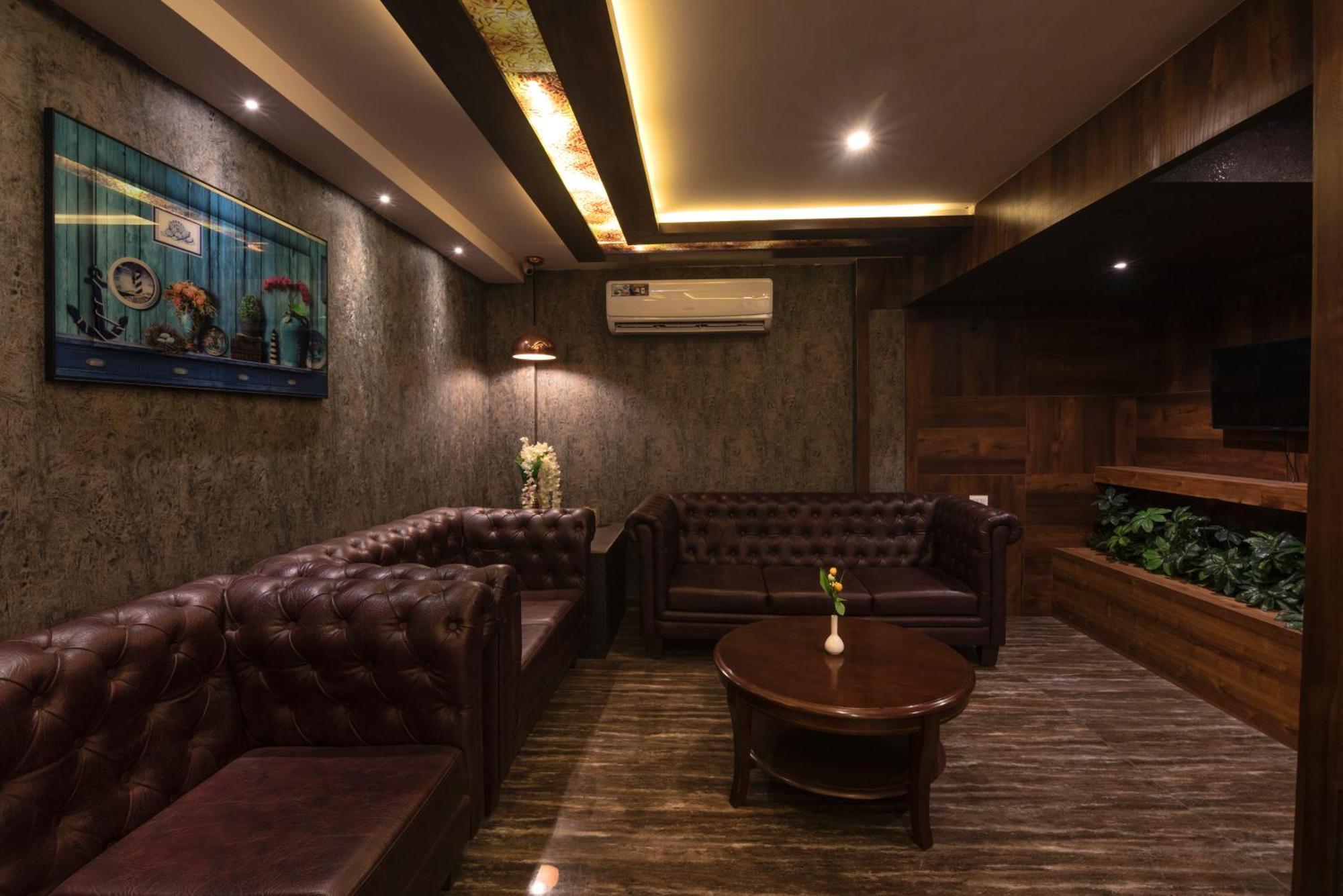 Hotel Monarch International Bangalore Bagian luar foto
