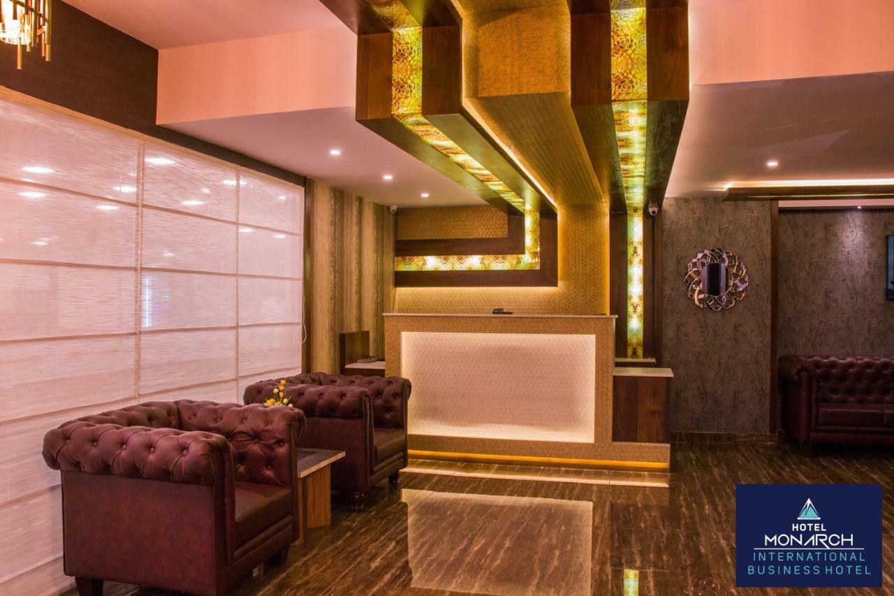 Hotel Monarch International Bangalore Bagian luar foto