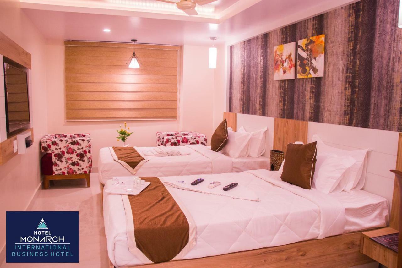 Hotel Monarch International Bangalore Bagian luar foto