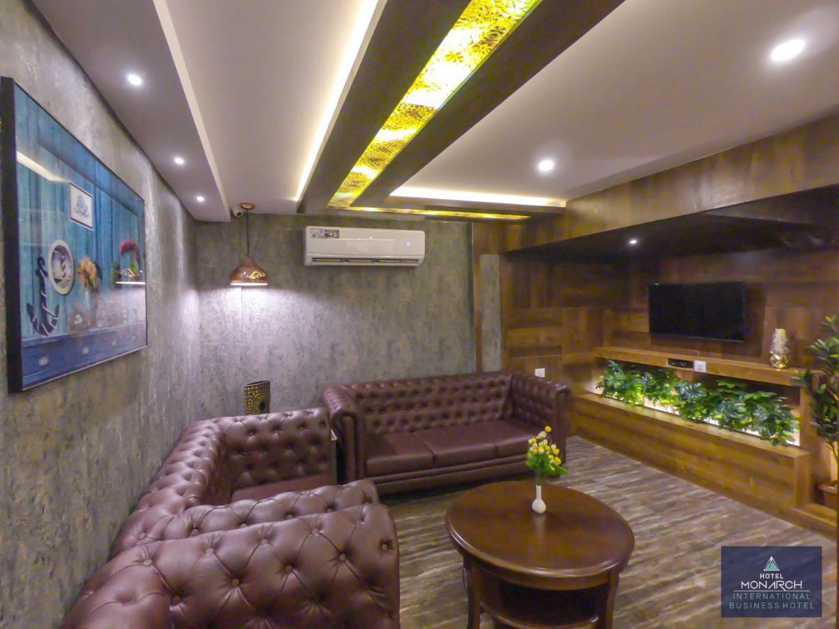 Hotel Monarch International Bangalore Bagian luar foto