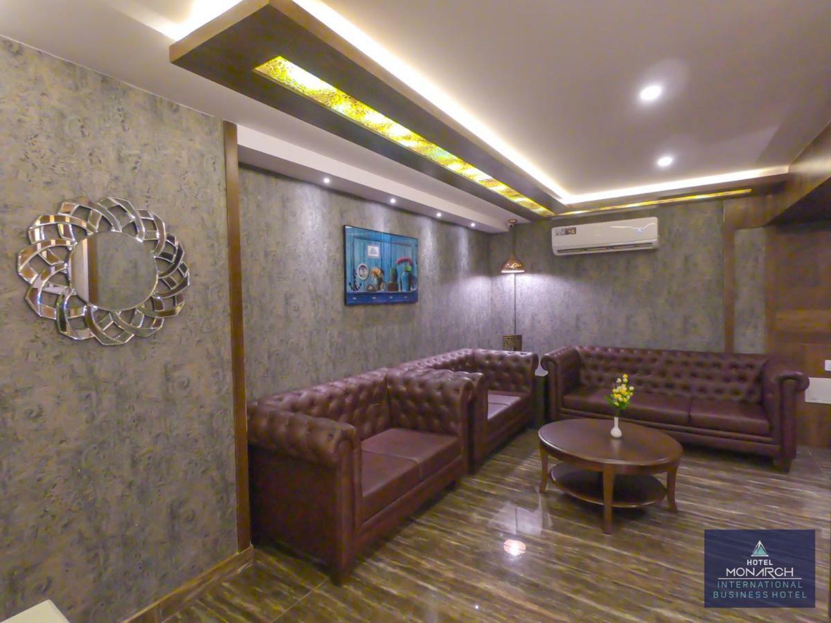 Hotel Monarch International Bangalore Bagian luar foto