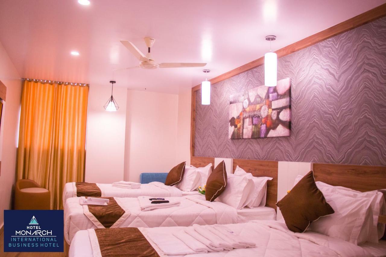 Hotel Monarch International Bangalore Bagian luar foto
