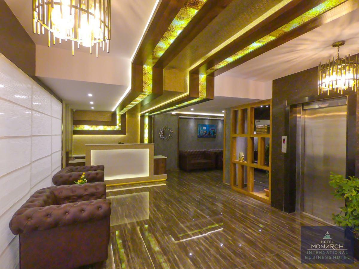 Hotel Monarch International Bangalore Bagian luar foto